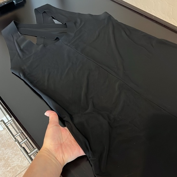 Norma Kamali Cross back Cropped Jumpsuit in Black size M - Picture 10 of 16